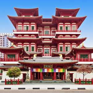 Hop on the open-top bus in Singapore, Singapore – Discover top attractions, monuments, and hidden gems with a hop-on hop-off tour in 2026